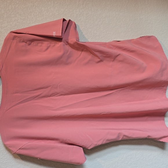 Carhartt Pink V-Neck Shirt Comfortable Fit Scrub Top - Picture 4 of 5